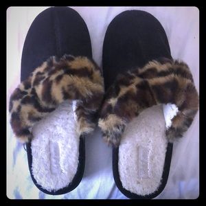 Slippers size 10